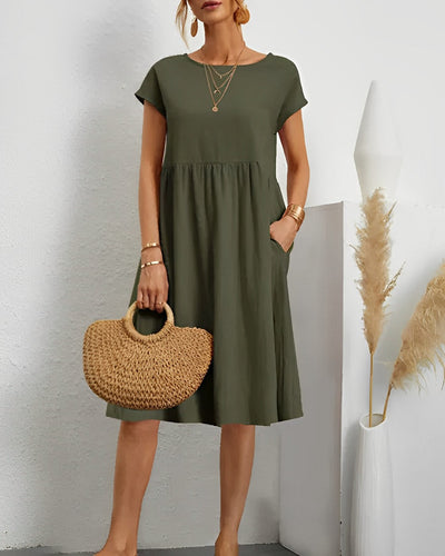 Women’s Short-Sleeve V-Neck Pocket Dress