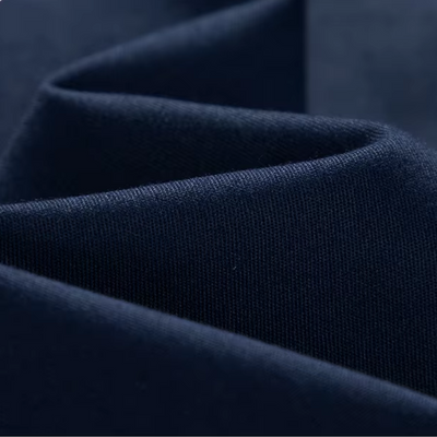 Slim Fit langærmet herreskjorte med kontrastfarvet krave og lommer | Perfekt til alle årstider
