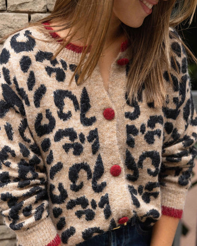 Unik brun cardigan med leopardprint og lange ærmer