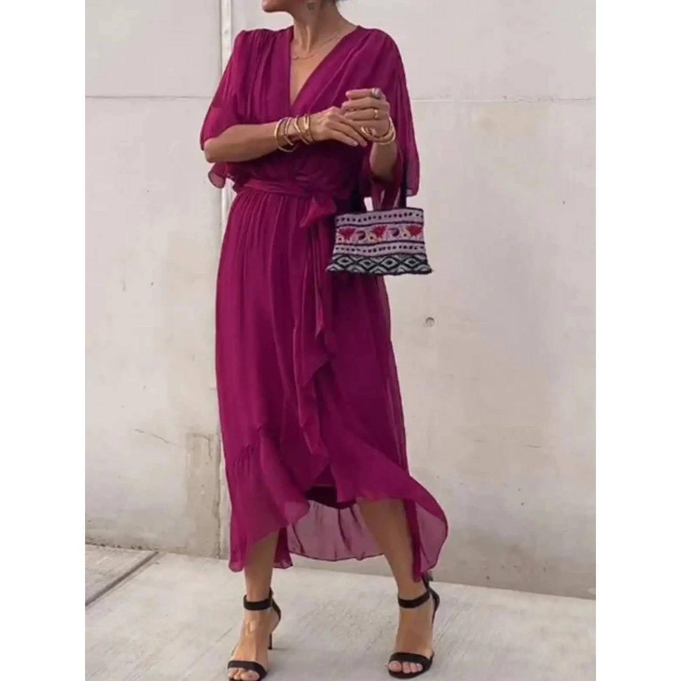 Damekjole med V-hals | Stilfuld silkechiffon