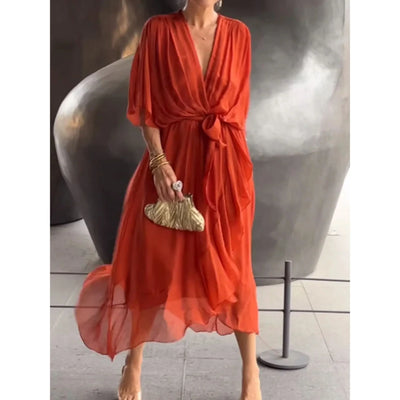 Damekjole med V-hals | Stilfuld silkechiffon