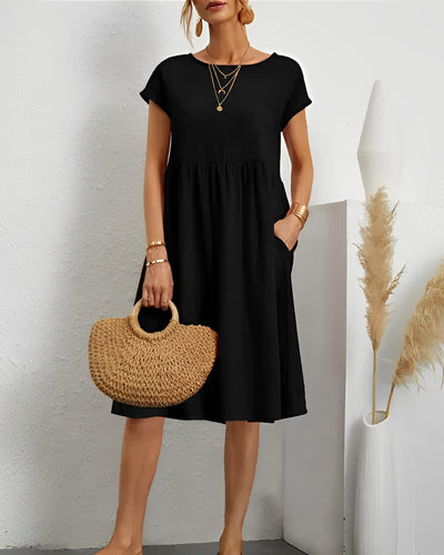 Women’s Short-Sleeve V-Neck Pocket Dress
