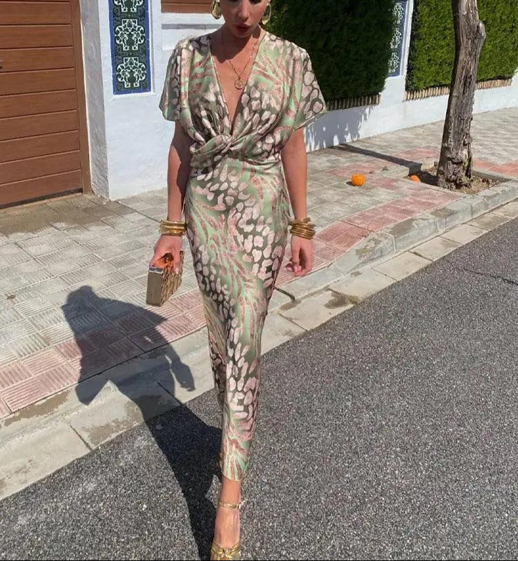 Women's Midi Lyn Dress - Elegant Dress with Cheeky Neck, Twisted Detail and Favorable Cut