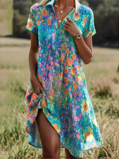 Carla | Elegant floral dress with V-neck and buttons