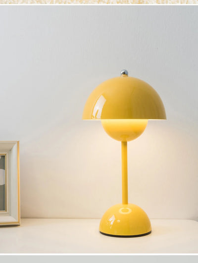 Dome-Shaped Table Lamp with Rounded Base