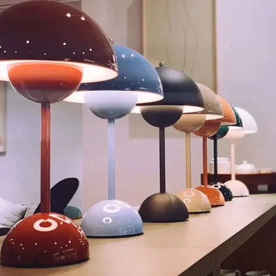 Jerry" retro table lamp